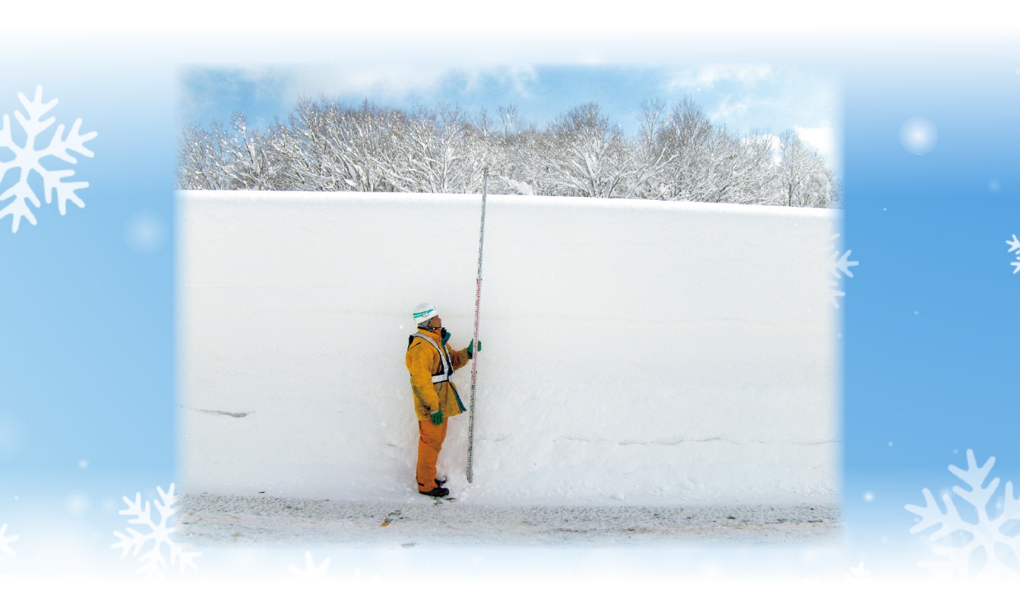 NEXCO東日本の地域には、雪が4m以上積もることがある