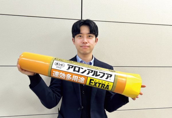 東亞合成株式会社 接着材料事業部 中川景介さん